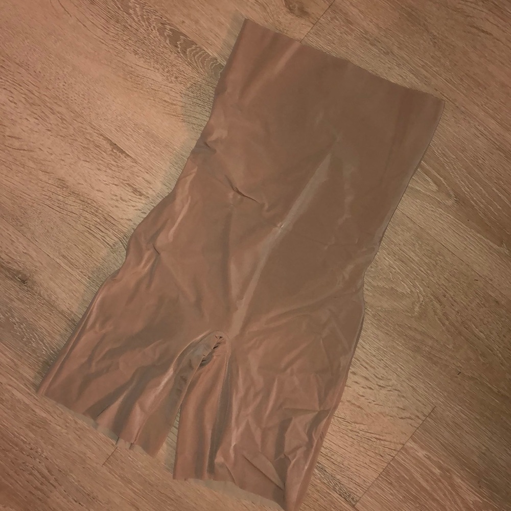 Donna Karan Shape Wear (Unused & Unworn)